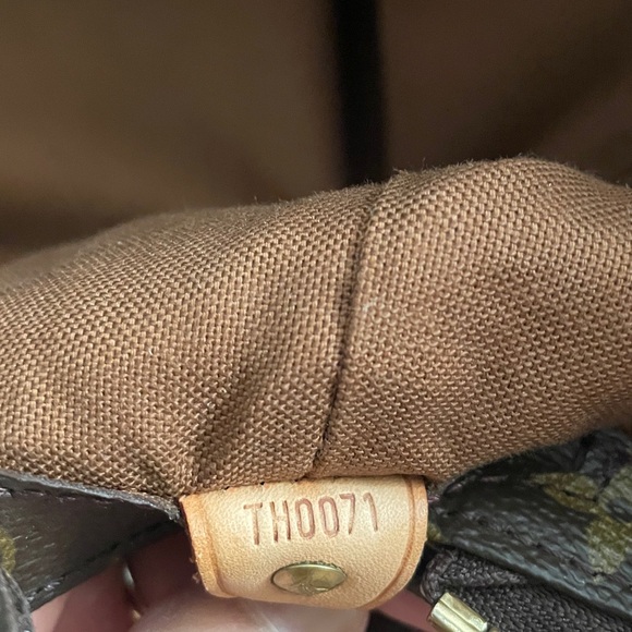 Louis Vuitton Cabas Mezzo grand - Picture 6 of 9